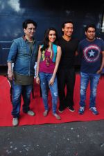 Tiger Shroff, Shraddha Kapoor, Sajid Nadiadwala on location of film Baaghi on 18th Feb 2016